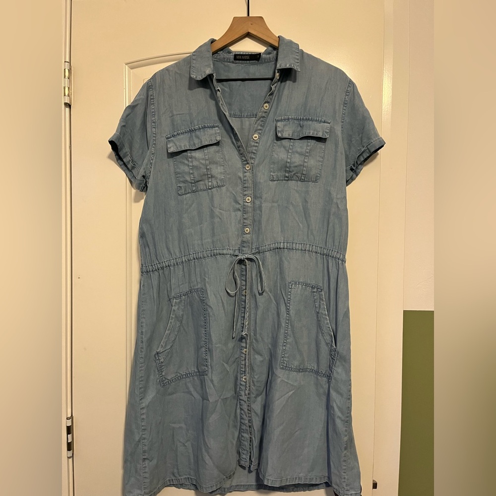 Casual Blue Button-Up Dress